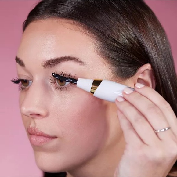 New Grande Cosmetics Grande Lash-Lift Heated Lash Curler!!🔥🔥🔥 - Picture 4 of 16